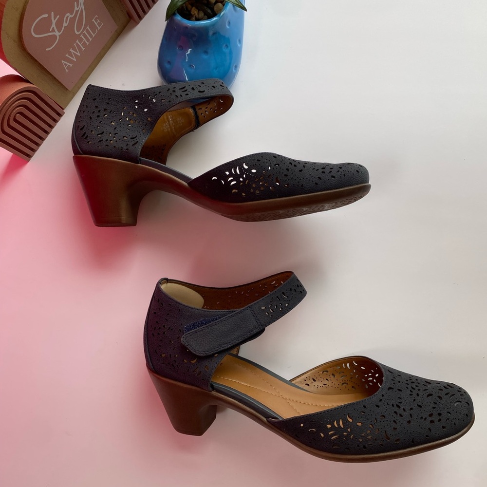 EASY SPIRIT Cindie Mary Jane Round Toe Block Heel Blue Dress Pumps Size 9 - Picture 5 of 14